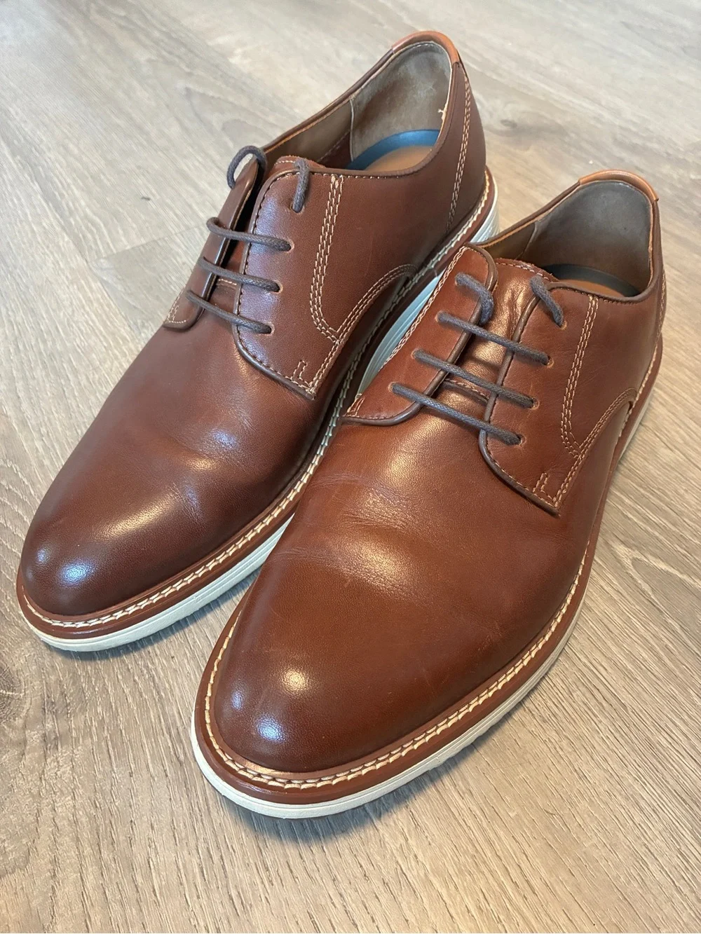 Men's Johnston & Murphy Brown Leather Shoes with White Outsole size 11.5